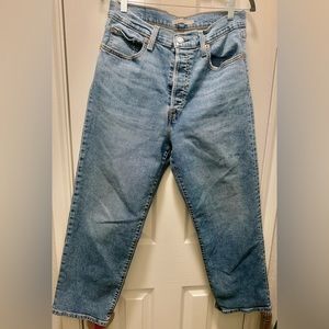 Levi’s Ribcage Straight Ankle Jeans